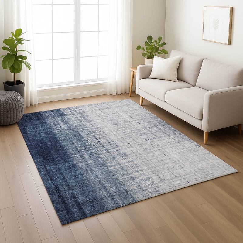Machine Washable Indoor/ Outdoor Contemporary Ombre Chantille Rug