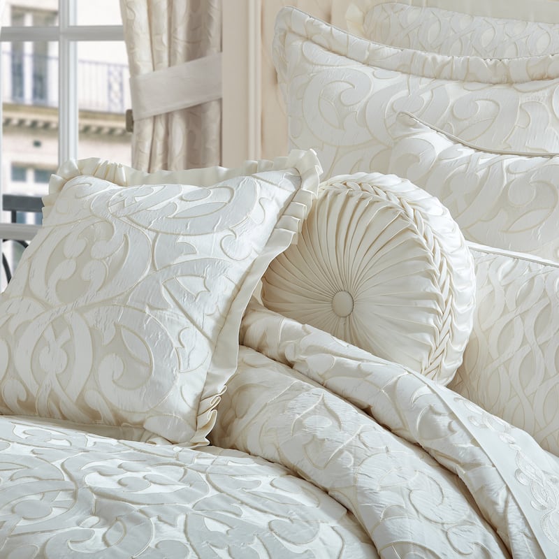 J. Queen New York La Boheme Tufted Round Decorative Throw Pillow - Accent - Polyester - Ivory