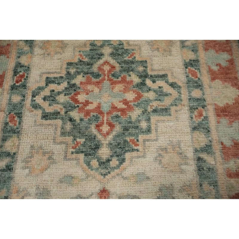 Hand Knotted Oriental 100% Wool Carpet Transitional Floral Beige & Ivories Oushak Area Rug - 3' 0'' X 2' 1''