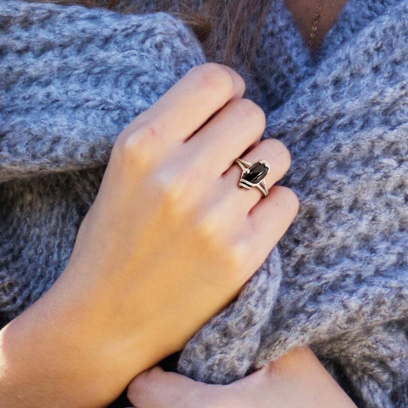 Miadora 3 1/2ct TGW Pear-Cut Black Onyx and 1/5ct TDW Diamond Swirl Ring in 10k White Gold