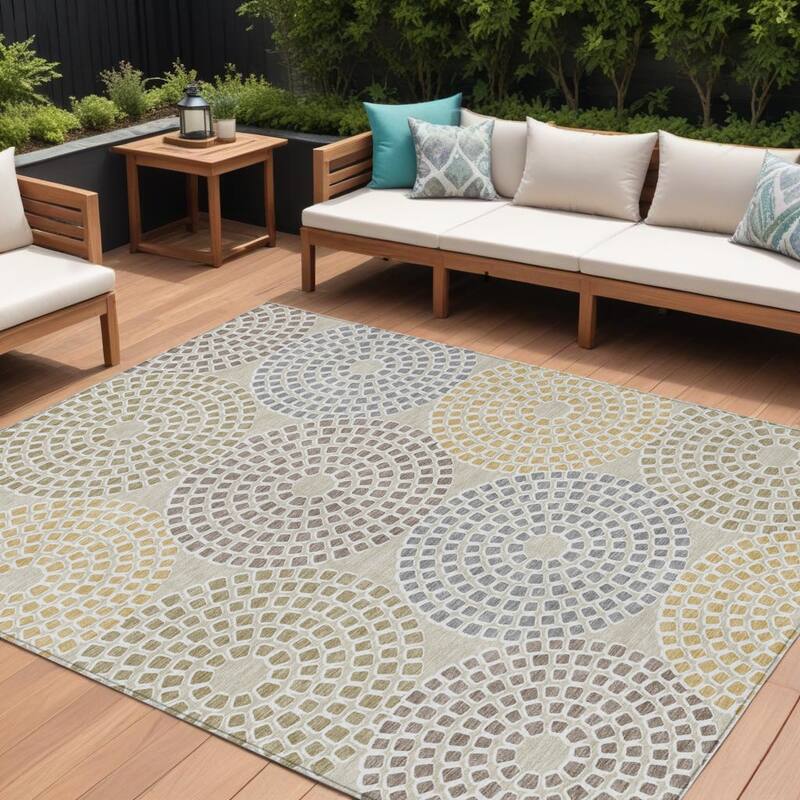 HomeRoots Geometric Transitional Rectangle Outdoor Rug - 9' X 12'