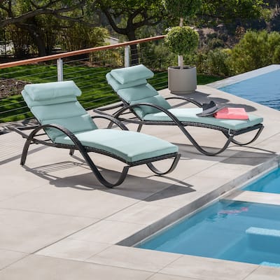 Deco 2 Aluminum Outdoor Patio Chaise Lounges Set