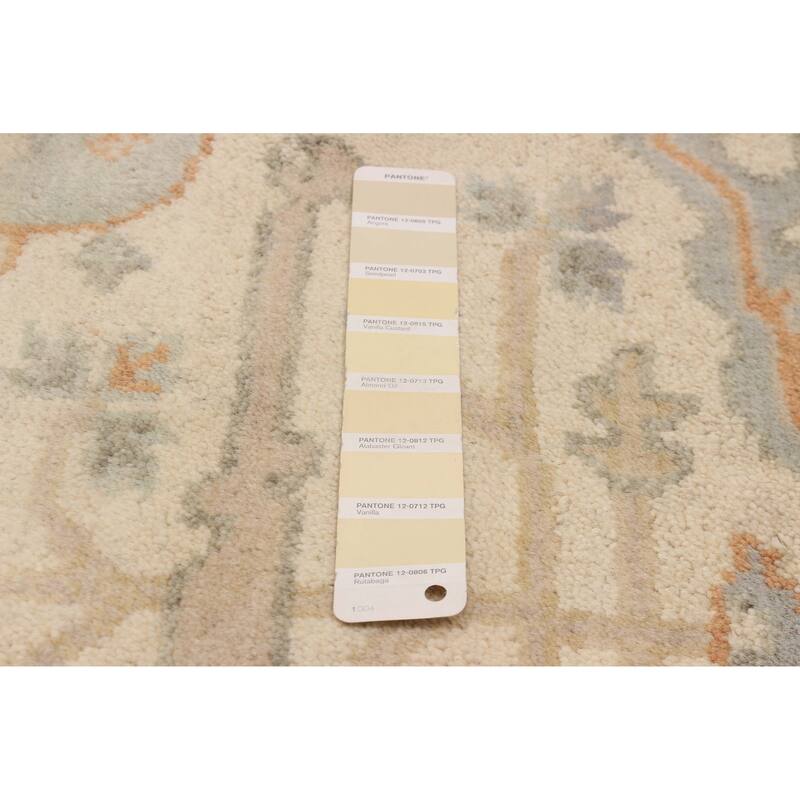ECARPETGALLERY Hand-knotted Royal Oushak Ivory Wool Rug - 6'8 x 6'8