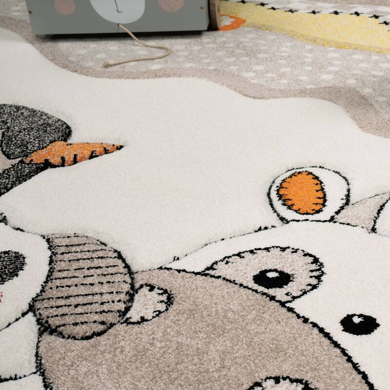 Kids Rug Patchwork Look Charming Farm Animals in Beige Cream