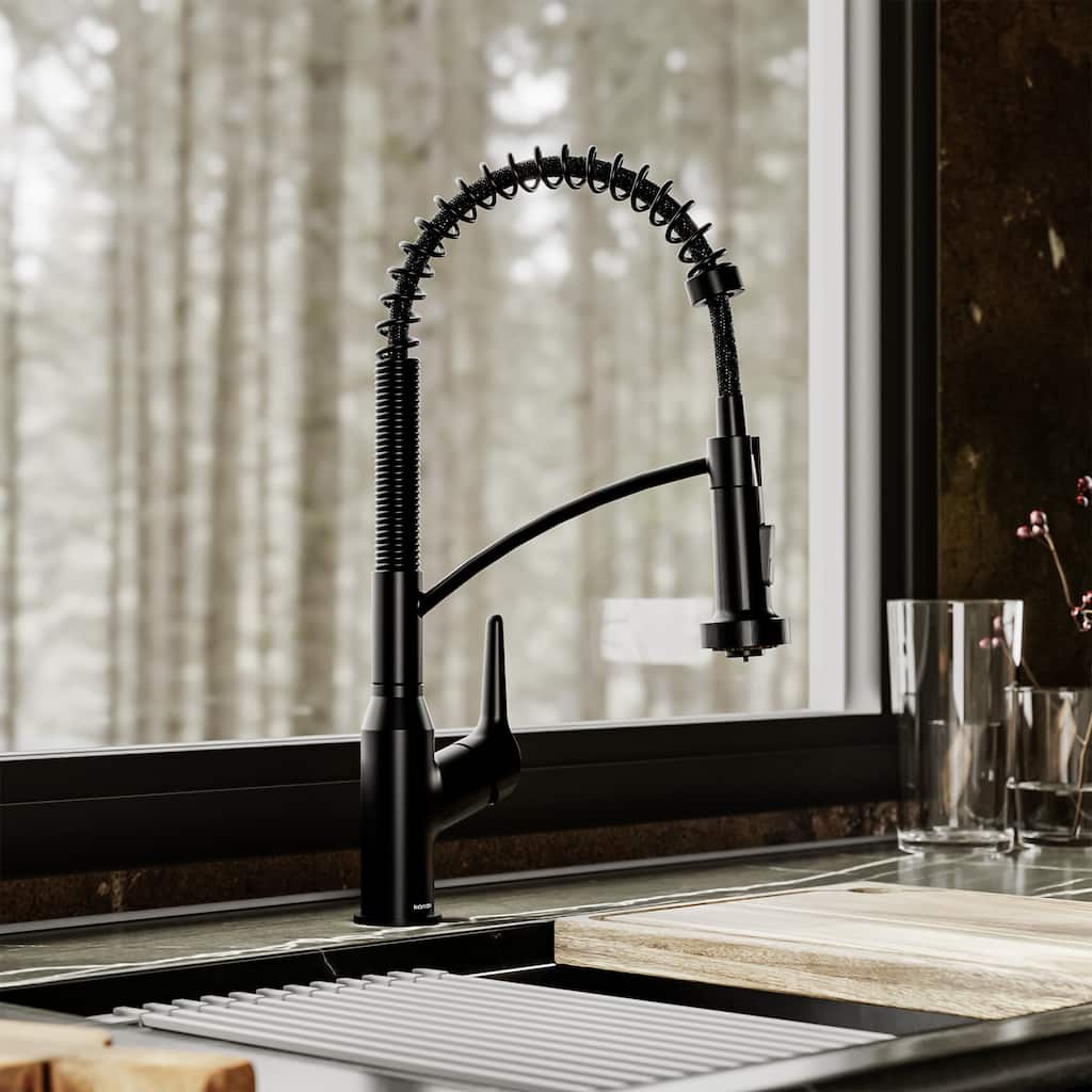 Karran Scottsdale Single-Handle Pull-Down Sprayer Kitchen Faucet