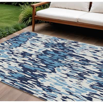HomeRoots Striped Transitional Rectangle Outdoor Rug