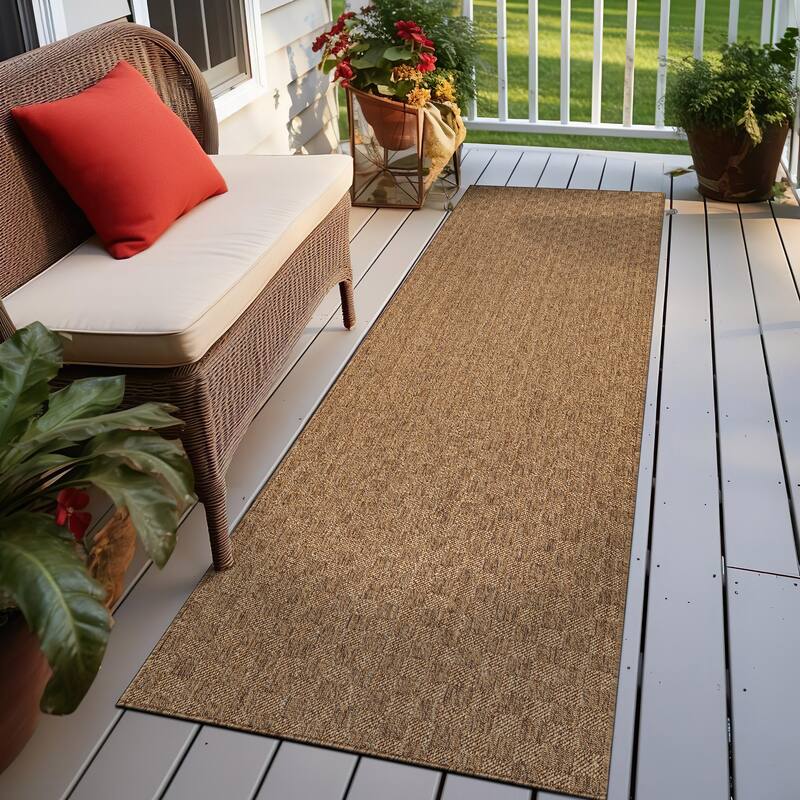 World Rug Gallery Checkered Indoor/Outdoor Flat Woven Area Rug - 2' 3" x 8' - Natural