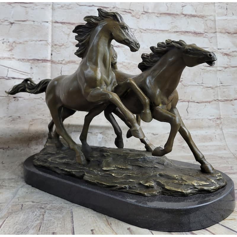 Bronze Marble Statue Wild Horse Galloping Mustang Ranch Hot Cast Marble Figurine