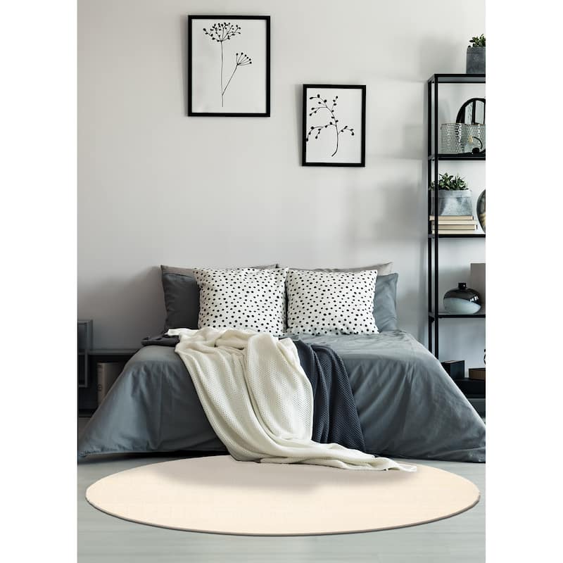 Kashkuli Gabbeh Cream Rug 5'4" x 5'2" - 5'4 x 5'2