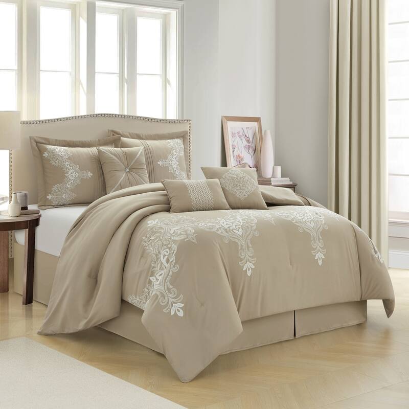 Nanshing Lacy 7 Piece Damask Embroidery Comforter Set