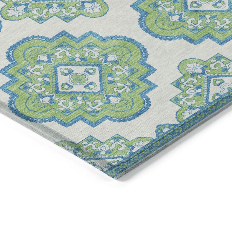 HomeRoots Medallion Transitional Rectangle Outdoor Rug