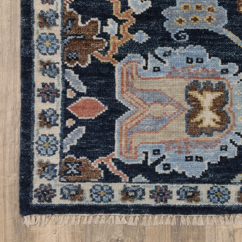 Maylin Traditional Oriental Navy/ Multi Area Rug