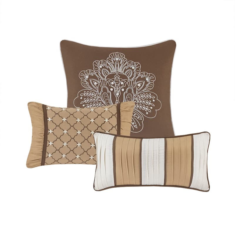 Madison Park Venetian 6 Piece Jacquard Quilt Set with Throw Pillows