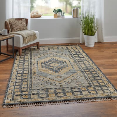 Grand Bazaar Foxboro Hand Knotted Medallion Transitional Area Rug
