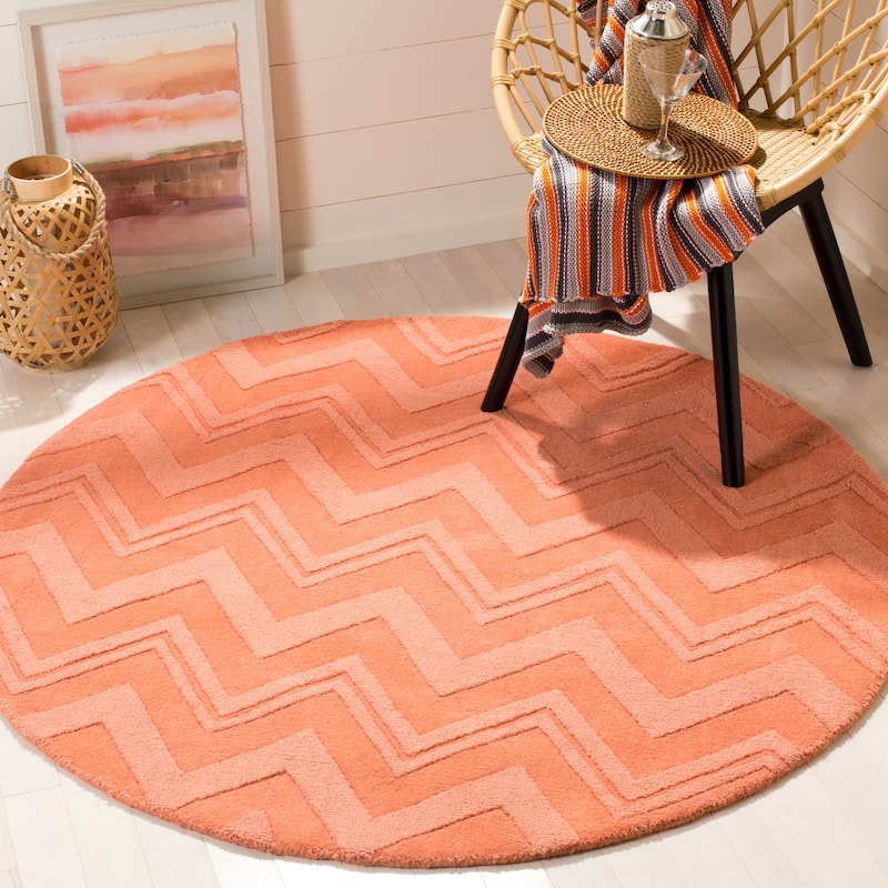 SAFAVIEH Handmade Impressions Frouwe Modern Wool Rug - 5' Round - Peach