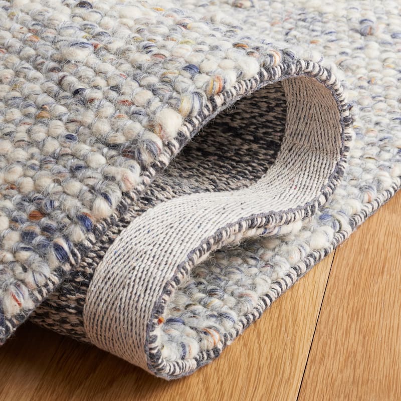 SAFAVIEH Handmade Vermont Larissa Wool Rug