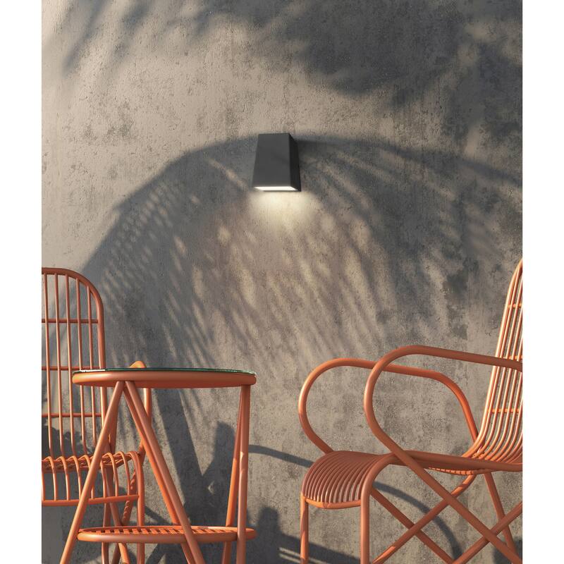Edge 1-light Black Marine Grade LED Outdoor Wall Sconce