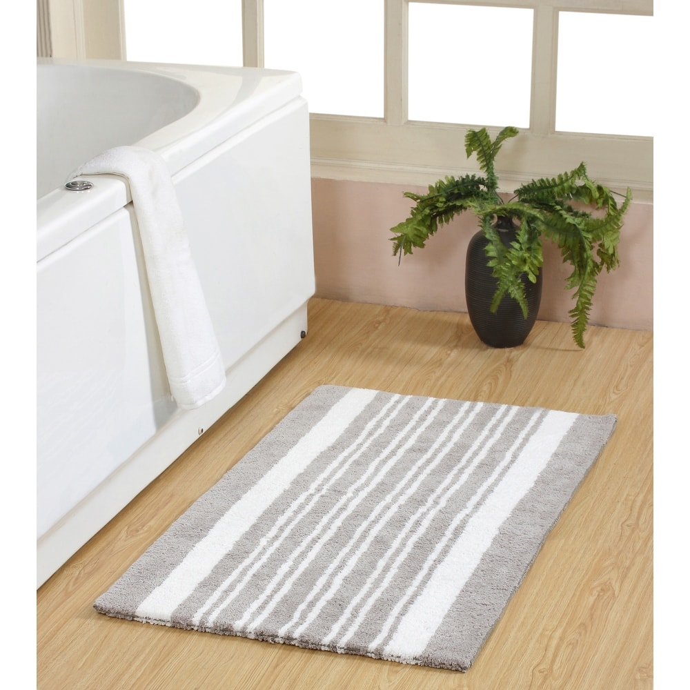 Chesapeake Delran Cotton Tufted Reversible Bath Rug - 24"X40"