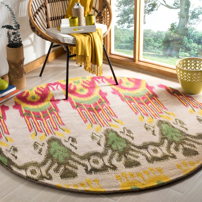 SAFAVIEH Handmade Ikat Audna Modern Wool Rug - 6' Round - Beige/Yellow