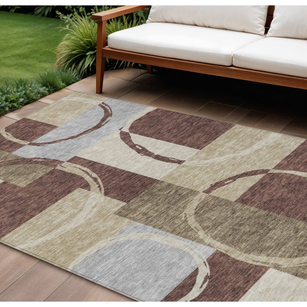 HomeRoots Geometric Modern Rectangle Outdoor Rug
