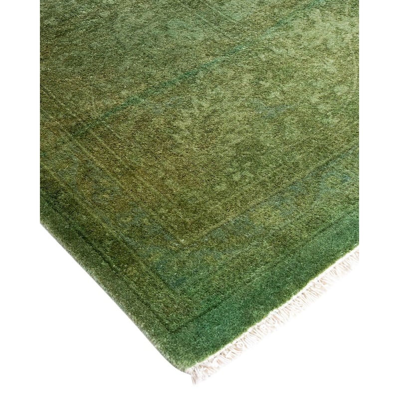 Fine Vibrance, One-of-a-Kind Hand-Knotted Area Rug - Green, 7' 10" x 10' 2" - 7' 10" x 10' 2"