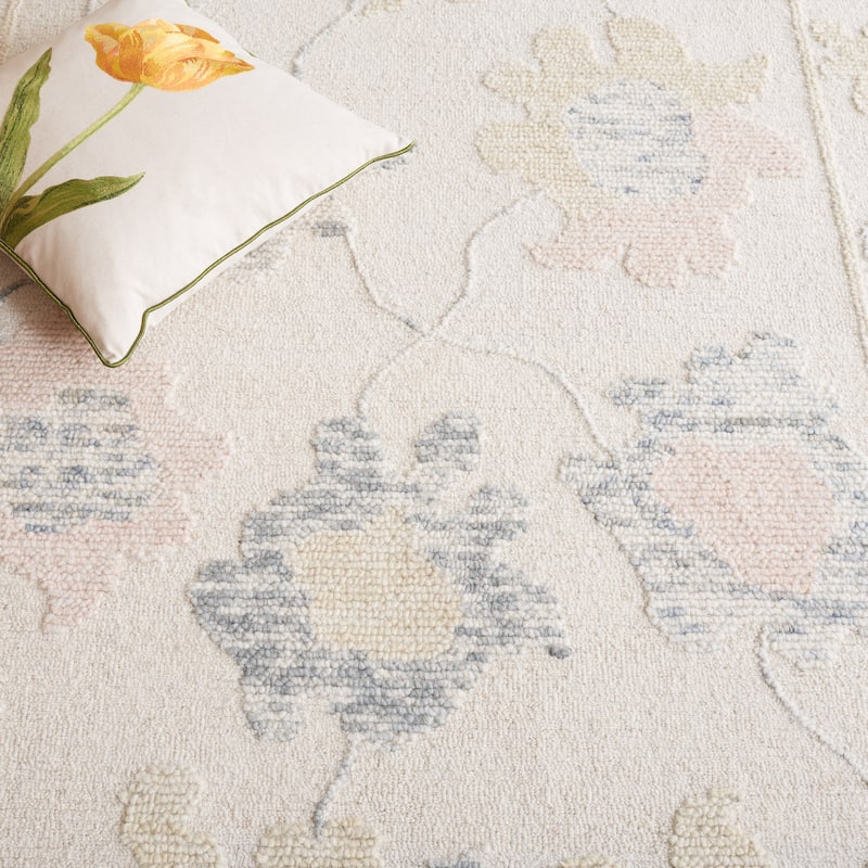 SAFAVIEH Handmade Abstract Fabiana Wool Rug