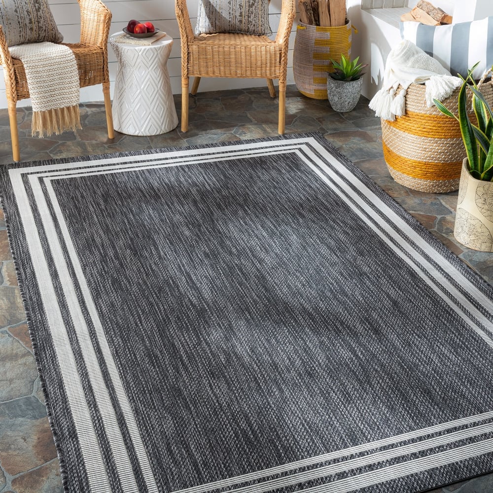 Livabliss Jeremie Indoor/ Outdoor Border Area Rug