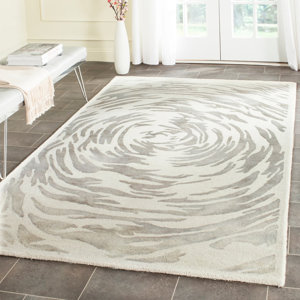 SAFAVIEH Handmade Bella Lieliea Modern Floral Wool Rug