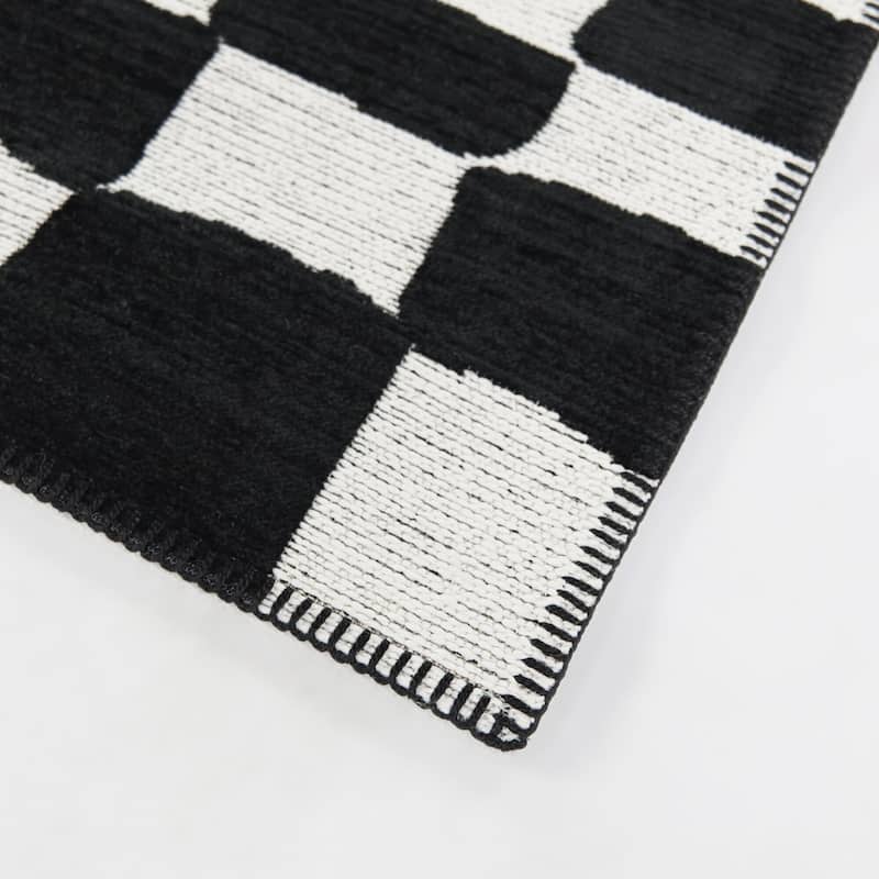 Straker Abstract Checkered Indoor/Outdoor Area Rug