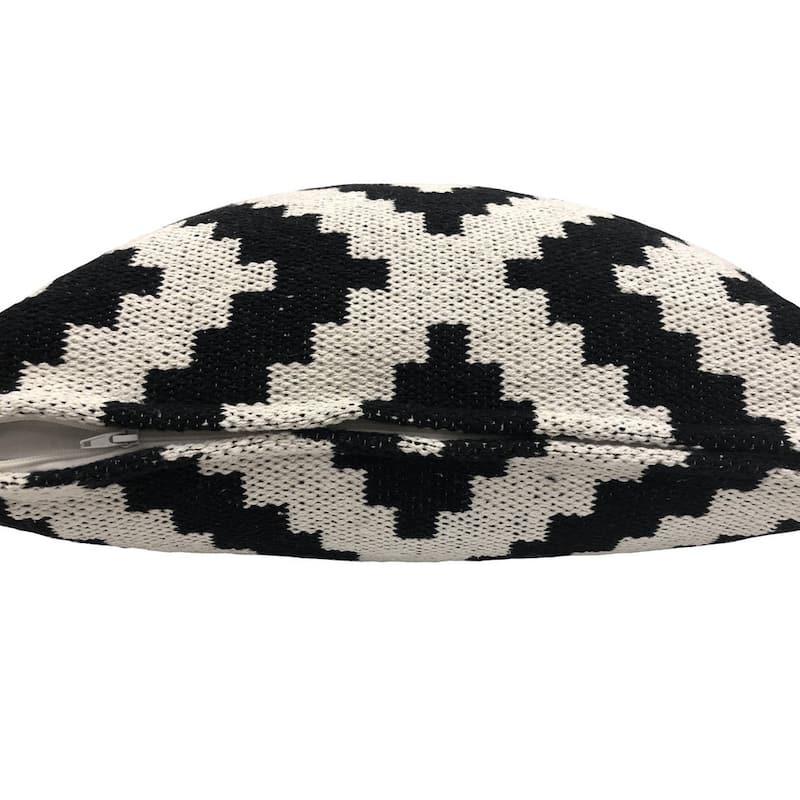 HomeRoots 24" X 24" Black and White Geometric Cotton Zippered Pillow