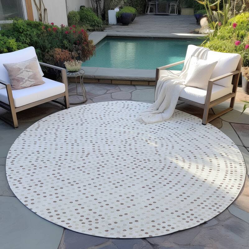 Machine Washable Indoor/ Outdoor Modern Dotty Chantille Rug - Ivory - 8' x 8'