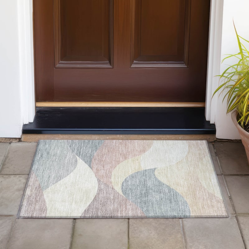 Machine Washable Indoor/Outdoor Soft Contemporary Chantille Rug - Beige - 1'8" x 2'6"