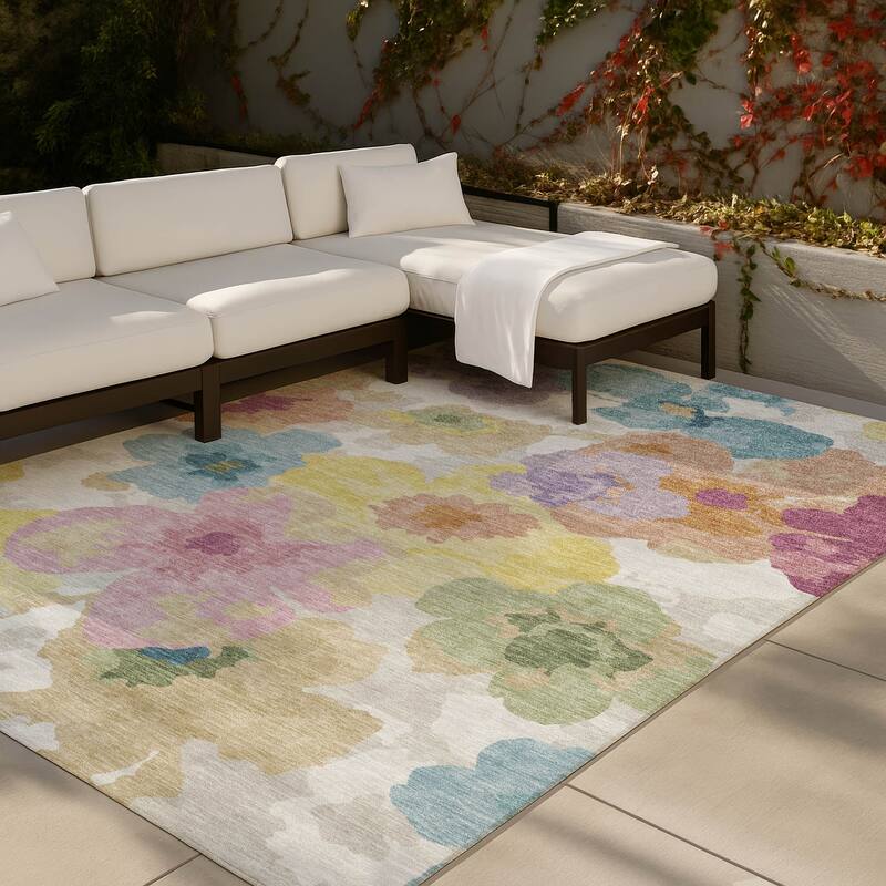 Machine Washable Indoor/ Outdoor Floral Bonnet Chantille Rug