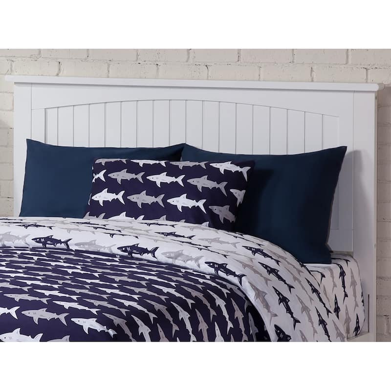 Nantucket Full Platform Bed with Matching Footboard in White