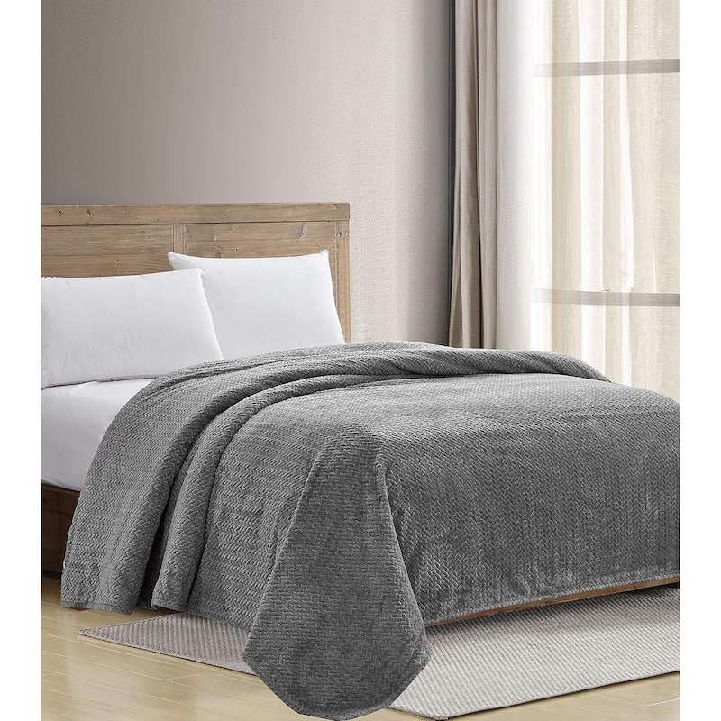 Noble House by Décor&More Extra Heavy and Plush Queen Size Chevron Braided Blanket (90" x 90") - Grey