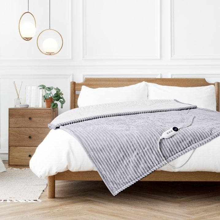 Reversible Flannel & Sherpa Electric Blanket, Heated Throw with Temperature and Timing Functions of a Controller