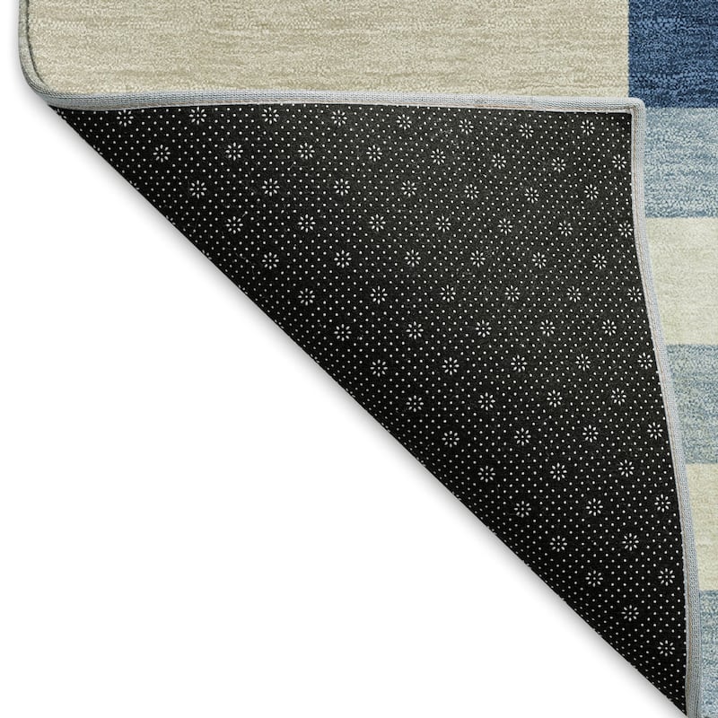 Machine Washable Indoor/ Outdoor Modern Hatch Chantille Rug
