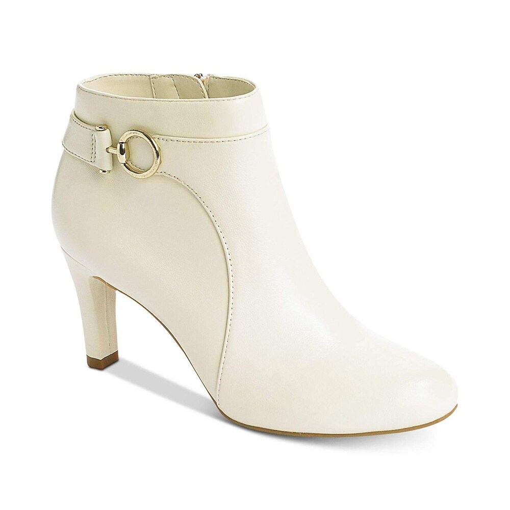bandolino women's lappo ankle boot