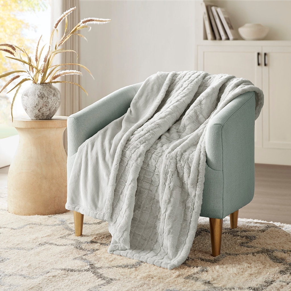 Beautyrest marselle oversized faux fur heated throw outlet
