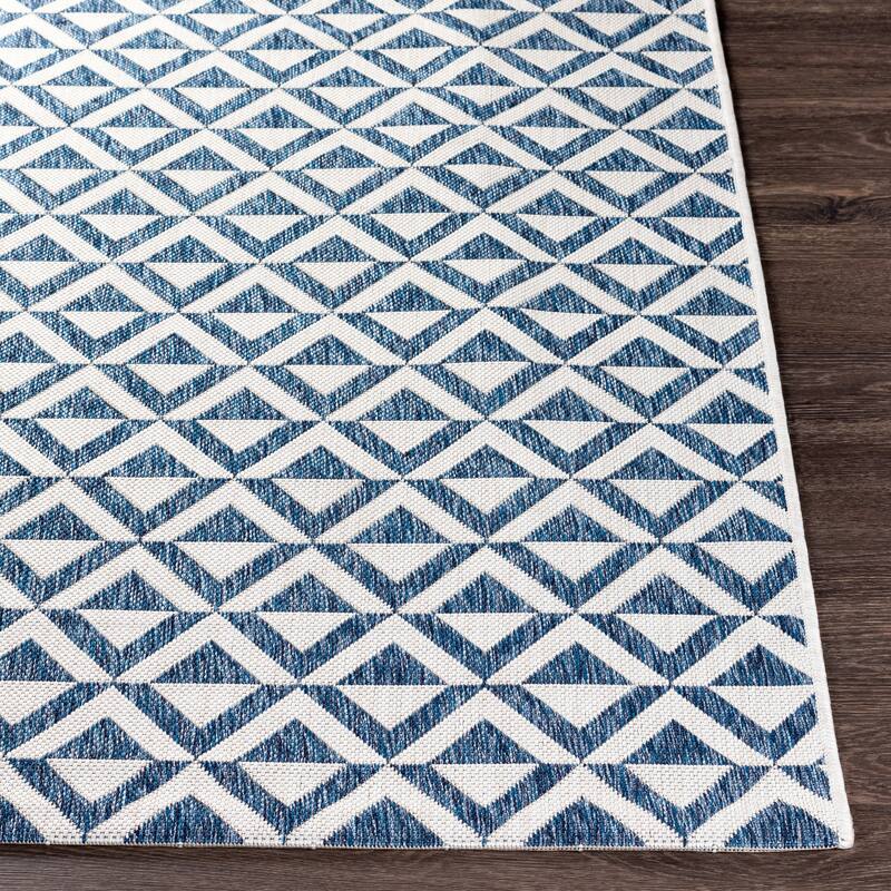 Livabliss Keller Indoor/ Outdoor Diamond Stripe Area Rug