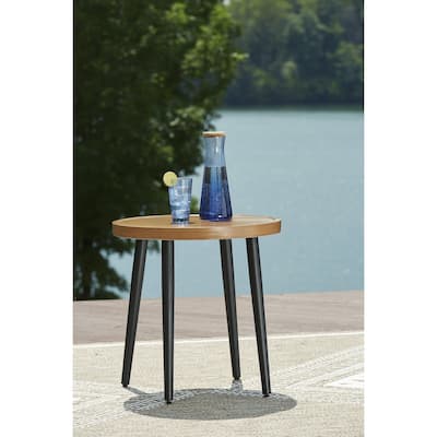 Signature Design by Ashley Horizon Hall Brown/Black Outdoor End Table - 22.13" W x 22.13" D x 22.88" H