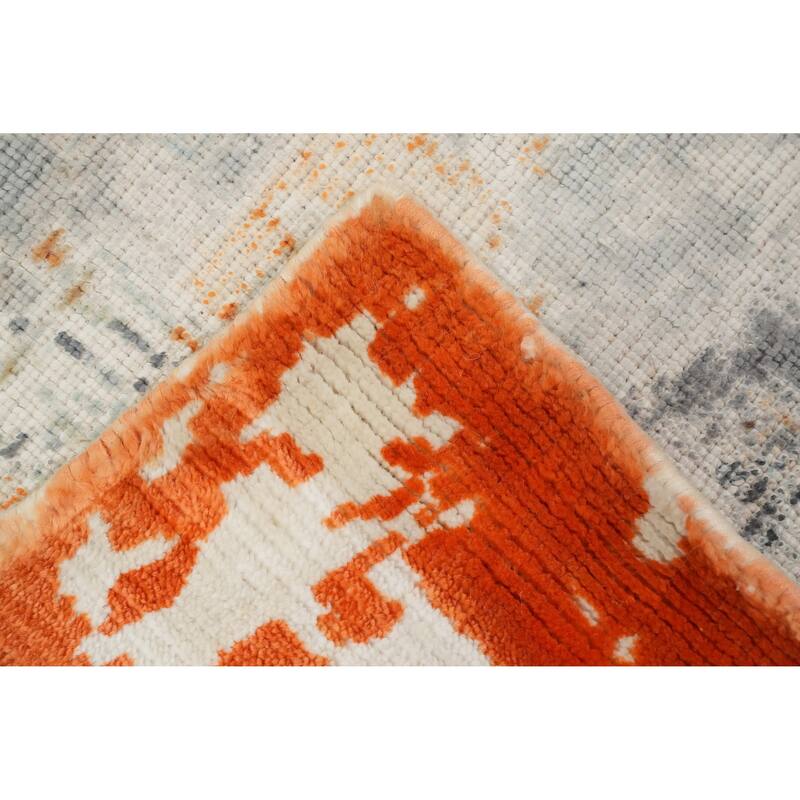 Hand Knotted Oriental Viscose Silk Carpet Modern Animal Pictorial Greys & Charcoal Abstract Area Rug - 7' 11'' X 5' 7''