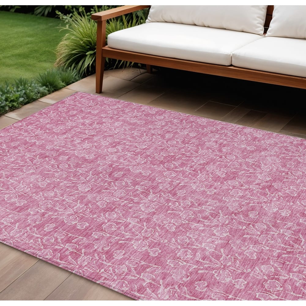 HomeRoots Floral Transitional Rectangle Outdoor Rug