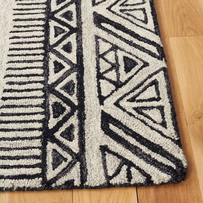 SAFAVIEH Handmade Metro Andreina Boho Tribal Wool Rug