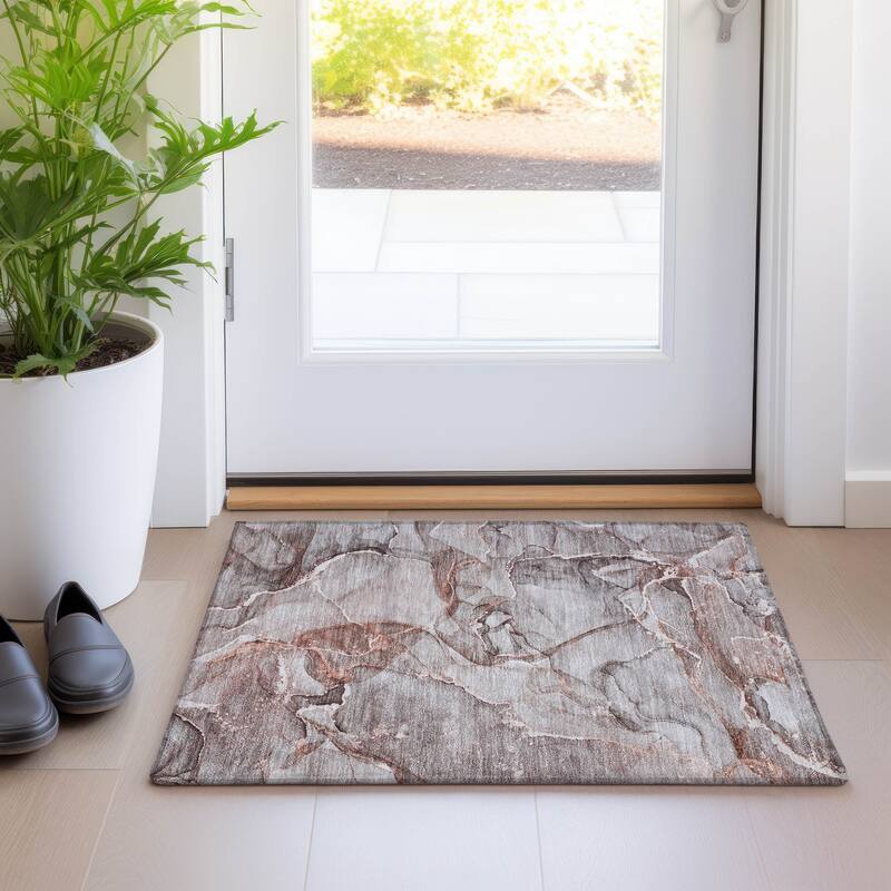 Machine Washable Indoor/ Outdoor Abstract Chantille Rug - 1'8" x 2'6" - Gray