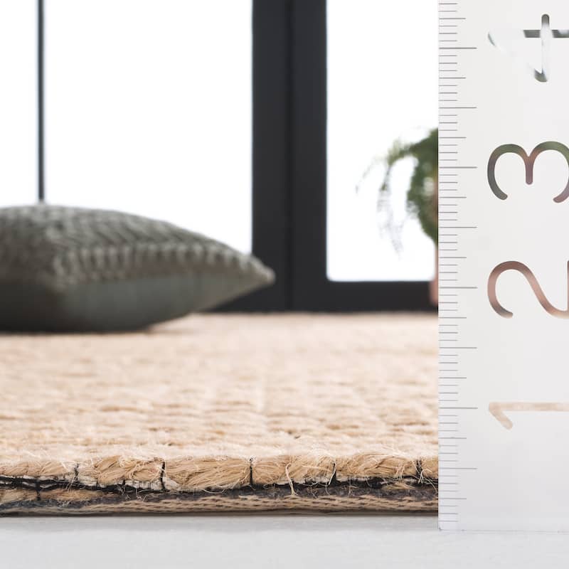 SAFAVIEH Hand-Woven Natural Fiber Maribel Casual Jute Rug
