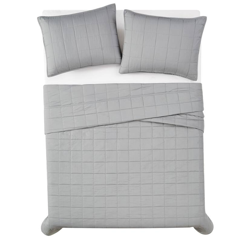 London Fog Garment Wash Solid 3 Piece Quilt Set