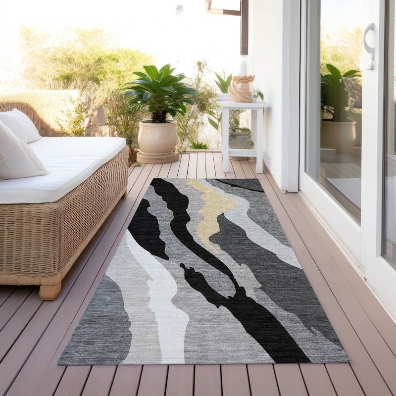 Machine Washable Indoor/ Outdoor Abstract Contemporary Chantille Rug