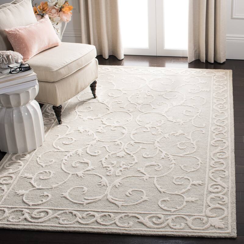 SAFAVIEH Handmade Micro-Loop Tomke Wool Rug - 4' x 6' - Light Grey/Ivory