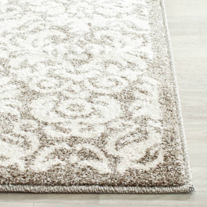 SAFAVIEH Amherst Asseline Modern Rug